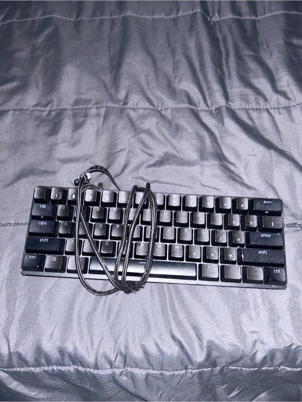 Compact Black Wired Mechanical Keyboard - Unbranded